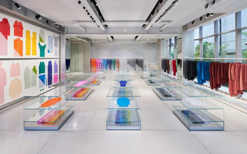 PLEATS PLEASE ISSEY MIYAKE / AOYAMA